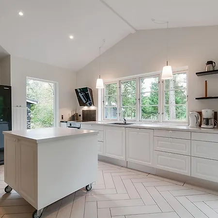 Three-bedroom Holiday In Hals
