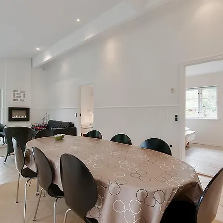 Three-bedroom Holiday In Casa vacanze *
